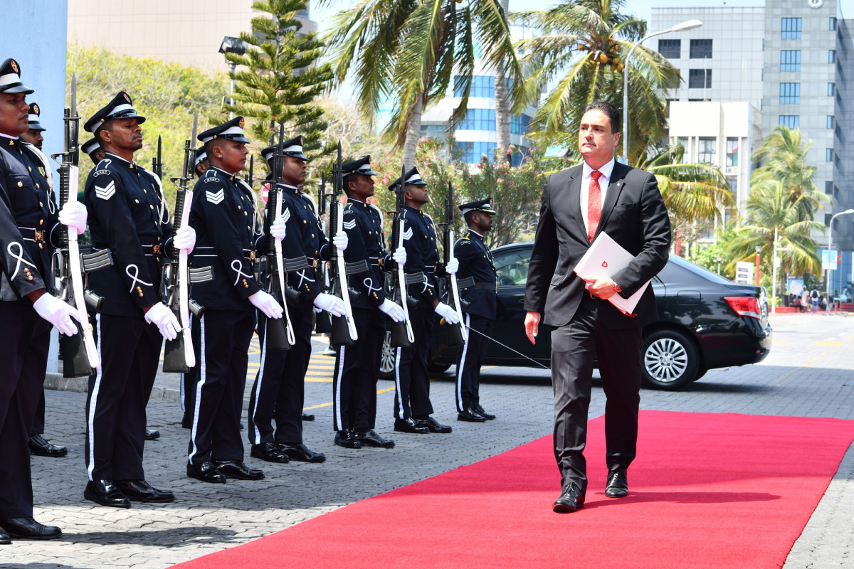 ސްވިޒަރލެންޑް ސަރުކާރުން ރާއްޖެއަށް ކަނޑައެޅުއްވި އާ ސަފީރަކީ ހިޒް އެކްސެލެންސީ ހޭންސްޕީޓަރ މޮކް -- ފޮޓޯ: ރައީސް އޮފީސް