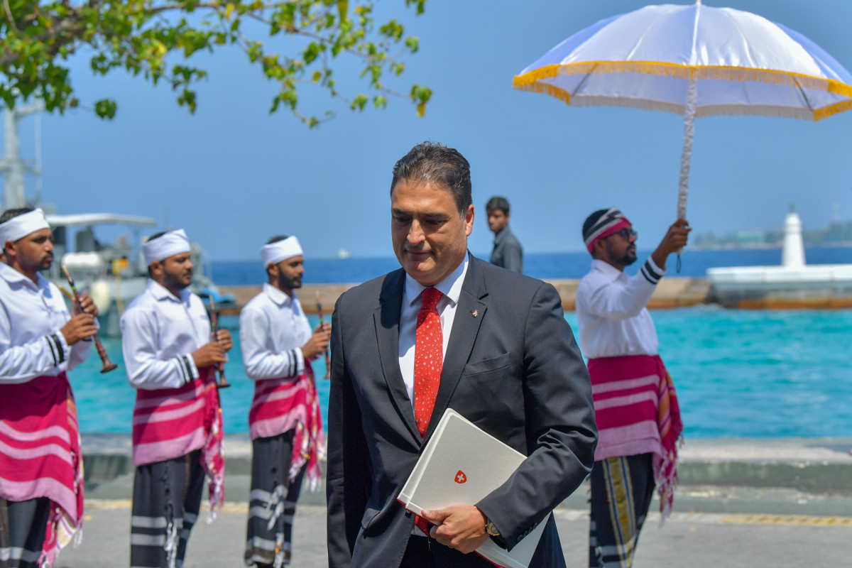 ދެބޭފުޅުންވެސް ވަނީ އިންސާނީ ޙައްޤުތައް ރައްކާތެރިކުރުމާއި ޑިމޮކްރަސީއާއި، ތިމާވެށި ރައްކާތެރި ކުރުމާއި ގުޅުންހުރި ދާއިރާތަކުން އިތުރަށް ގުޅުން ބަދަހިކުރެއްވުމާ ބެހޭގޮތުން މަޝްވަރާކުރައްވައިފައި -- ފޮޓޯ: ރައީސް އޮފީސް