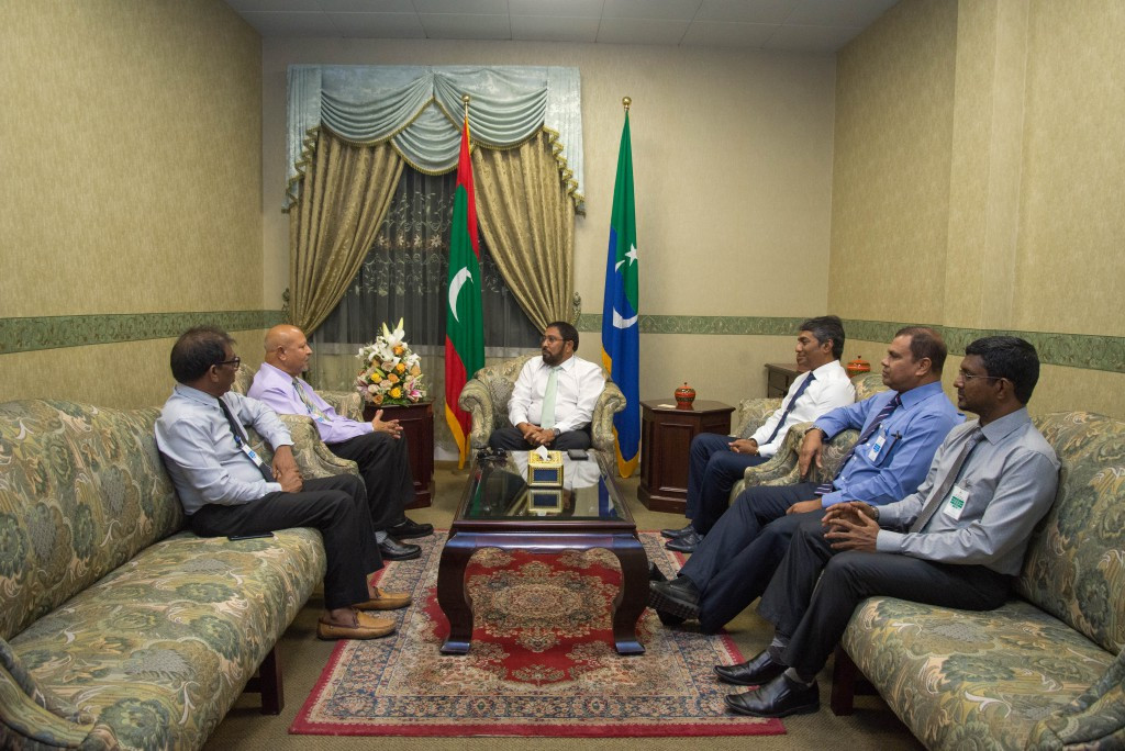 ރައްޔިތުންގެ މަޖިލީހުގެ ރައީސް އެމްއެންއޭސީގެ ހިންގާ ކޮމިޓީ އާއި އެކު ބޭއްވި ބައްދަލުވުމު ގެ ތެރެއިން