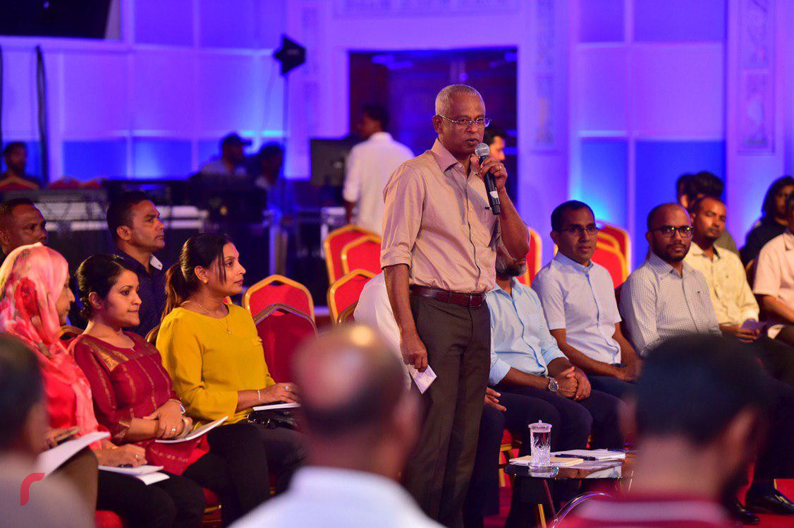 ރައީސް އިބްރާހިމް މުހައްމަދު ސޯލިހް ޖަޒީރާ ހޮޅުއަށީގައި ވާހަކަ ދައްކަވަނީ