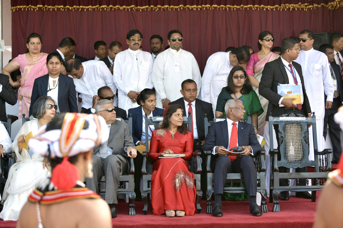 ސްރީލަންކާގެ 71 ވަނަ މިނިވަން ދުވަސް ފާހަގަކުރުމުގެ ރަސްމިއްޔާތު ރާއްޖޭގެ ރައީސުލްޖުމްހޫރިއްޔާ ޝަރަފުވެރިކޮށްދެއްވުން -- ފޮޓޯ: ރައީސް އޮފީސް