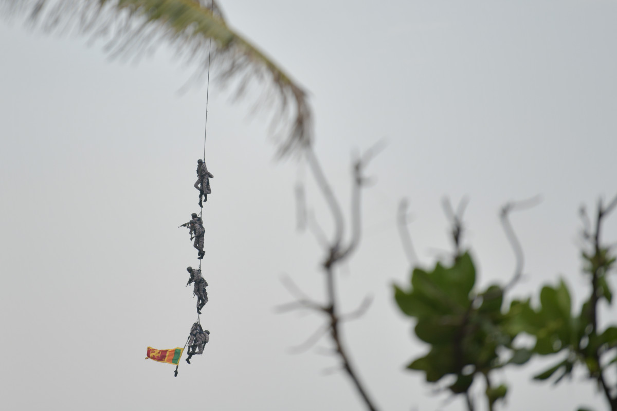 ސްރީލަންކާގެ 71 ވަނަ މިނިވަން ދުވަސް ފާހަގަކުރުމުގެ ރަސްމިއްޔާތު ރާއްޖޭގެ ރައީސުލްޖުމްހޫރިއްޔާ ޝަރަފުވެރިކޮށްދެއްވުން -- ފޮޓޯ: ރައީސް އޮފީސް