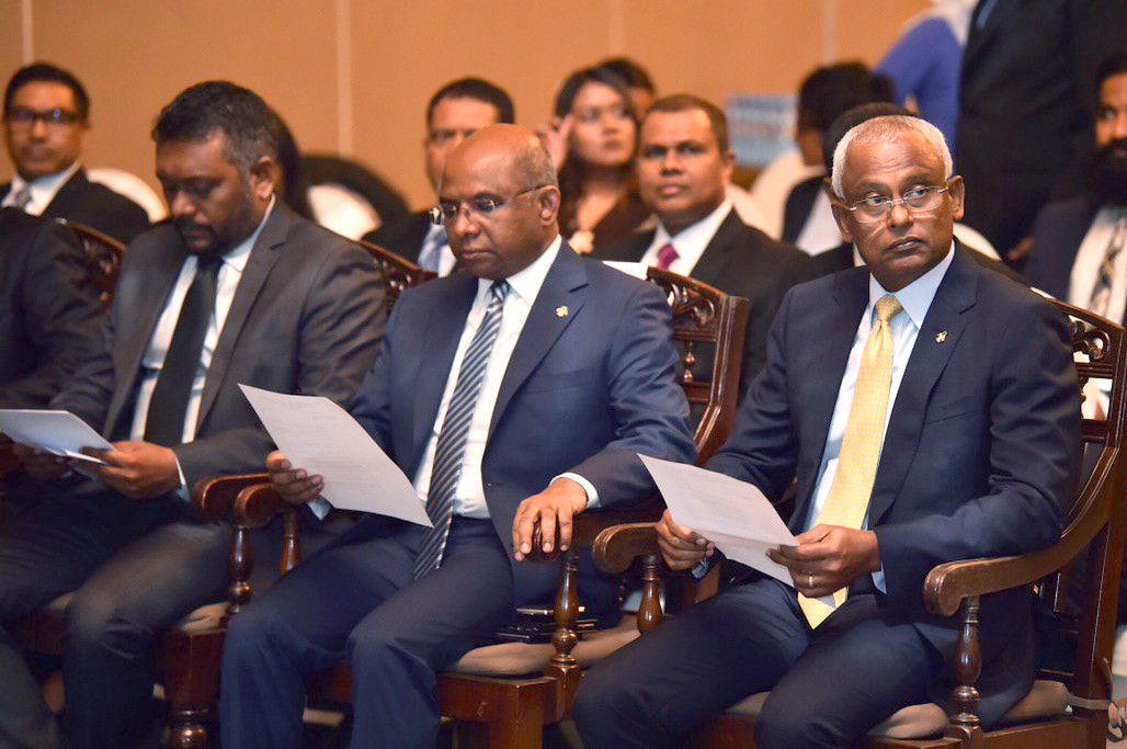 މިމޭރުމުން ވާހަކަފުޅު ދައްކަވަމުން ރާއްޖޭގައި އިންވެސްޓް ކުރުމަށް ސްރީލަންކާގެ ވިޔަފާރިވެރިންނަށް ރައީސުލްޖުމްހޫރިއްޔާ ދައުވަތުދެއްވި އެވެ.