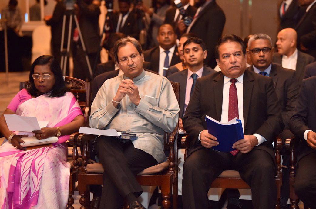 އެހެންކަމުން އަމިއްލަ ވިޔަފާރިތައް ކުރިއެރުވުމަށް މި ސަރުކާރުން ޚާއްޞަ އިސްކަމެއް ދެއްވައި ބޭރުގެ އިންވެސްޓަރުންނަށްވެސް ކުރިއަށްވުރެ ބޮޑަށް އިސްކަމެއް ދެއްވާނެ ކަމުގައި އެމަނިކުފާނު ވިދާޅުވިއެވެ.