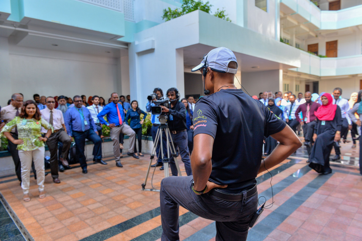 އަންހެނުންނަށް އެންމެ އާންމުކޮށް ޖެހެނީ އުރަމަތީގެ ކެންސަރާއި އަނގައިގެ ކެންސަރާއި ތައިރޮއިޑް ކެންސަރާއި ބަނޑުގެ ކެންސަރު އަދި ލޭގެ ކެންސަރު ބަލި އެވެ.