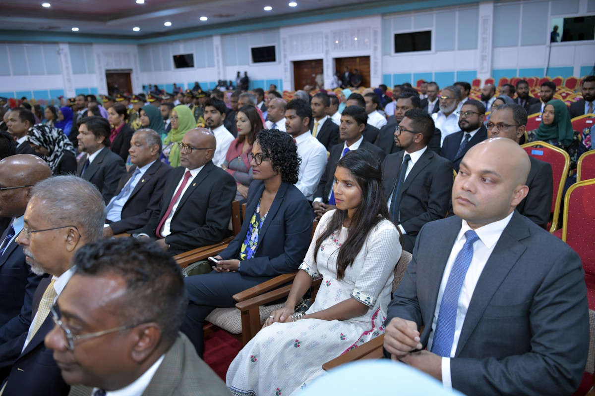 ފެބްރުއަރީ 7، 2019: ރައީސް ސޯލިހްގެ ފުރަތަމަ ރިޔާސީ ބަޔާން ހުށަހެޅުއްވުން ދަރުބާރުގޭގައި ބޭއްވި ރައްޔިތުންގެ މަޖިލީހުގެ ޖަލްސާގެ ތެރެއިން