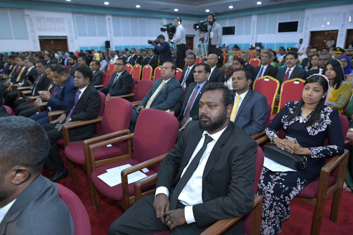 ފެބްރުއަރީ 7، 2019: ރައީސް ސޯލިހްގެ ފުރަތަމަ ރިޔާސީ ބަޔާން ހުށަހެޅުއްވުން ދަރުބާރުގޭގައި ބޭއްވި ރައްޔިތުންގެ މަޖިލީހުގެ ޖަލްސާގެ ތެރެއިން