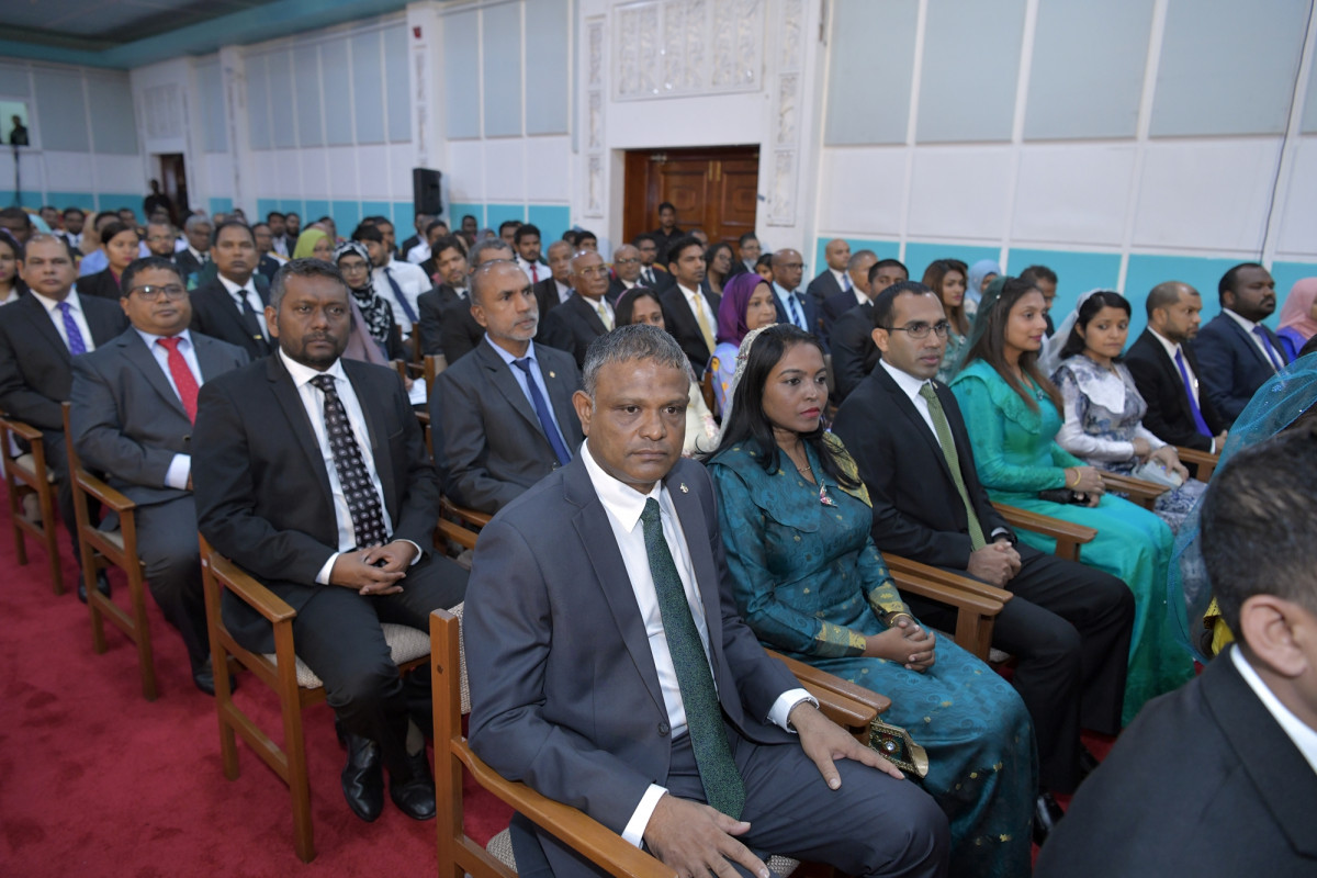 ފެބްރުއަރީ 7، 2019: ރައީސް ސޯލިހްގެ ފުރަތަމަ ރިޔާސީ ބަޔާން ހުށަހެޅުއްވުން ދަރުބާރުގޭގައި ބޭއްވި ރައްޔިތުންގެ މަޖިލީހުގެ ޖަލްސާގެ ތެރެއިން