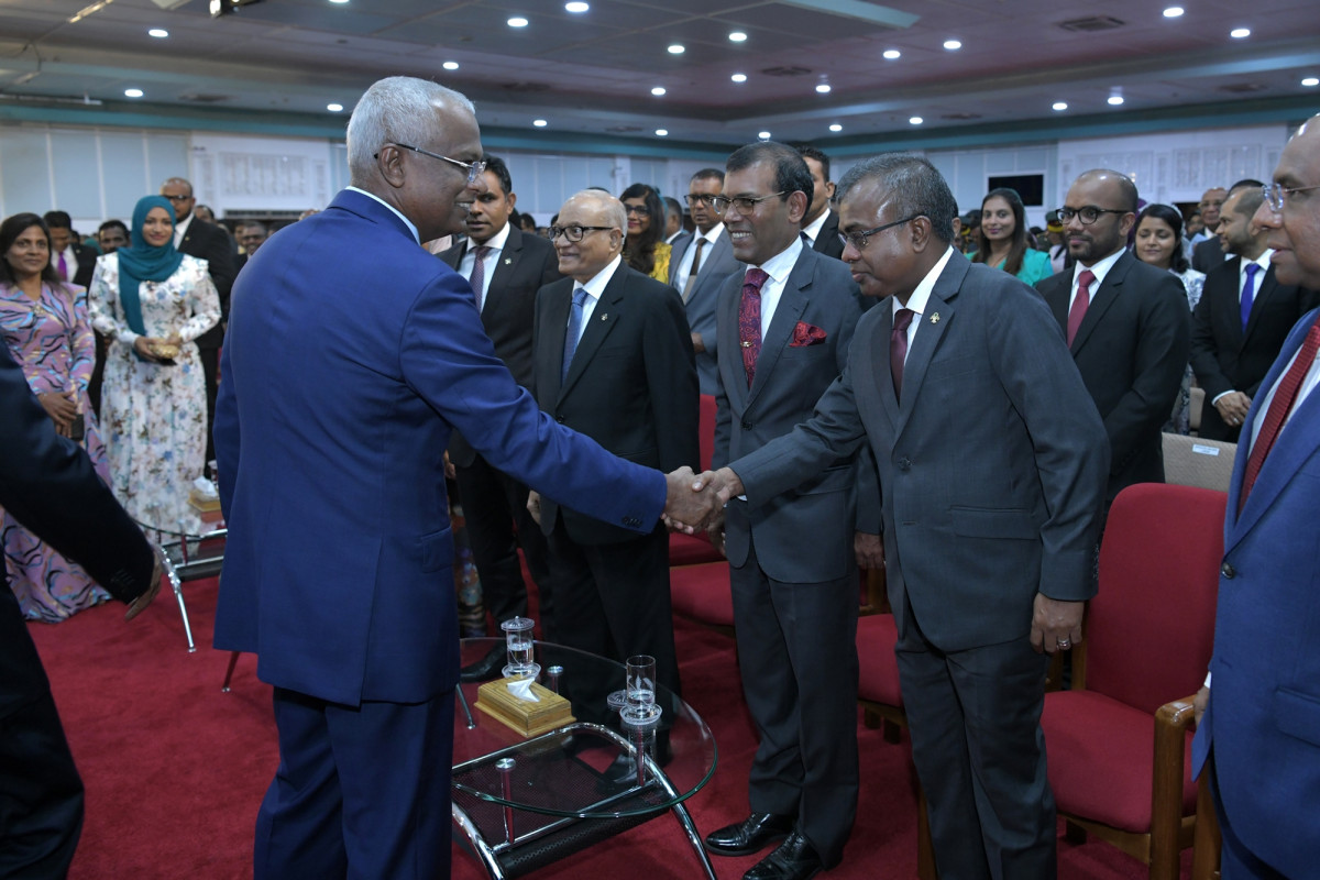 ފެބްރުއަރީ 7، 2019: ރައީސް ސޯލިހްގެ ފުރަތަމަ ރިޔާސީ ބަޔާން ހުށަހެޅުއްވުން ދަރުބާރުގޭގައި ބޭއްވި ރައްޔިތުންގެ މަޖިލީހުގެ ޖަލްސާގެ ތެރެއިން