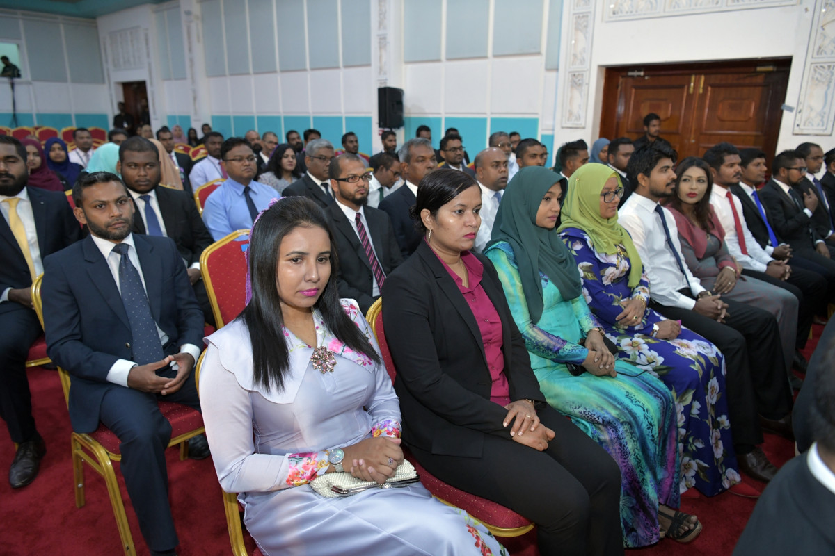 ފެބްރުއަރީ 7، 2019: ރައީސް ސޯލިހްގެ ފުރަތަމަ ރިޔާސީ ބަޔާން ހުށަހެޅުއްވުން ދަރުބާރުގޭގައި ބޭއްވި ރައްޔިތުންގެ މަޖިލީހުގެ ޖަލްސާގެ ތެރެއިން