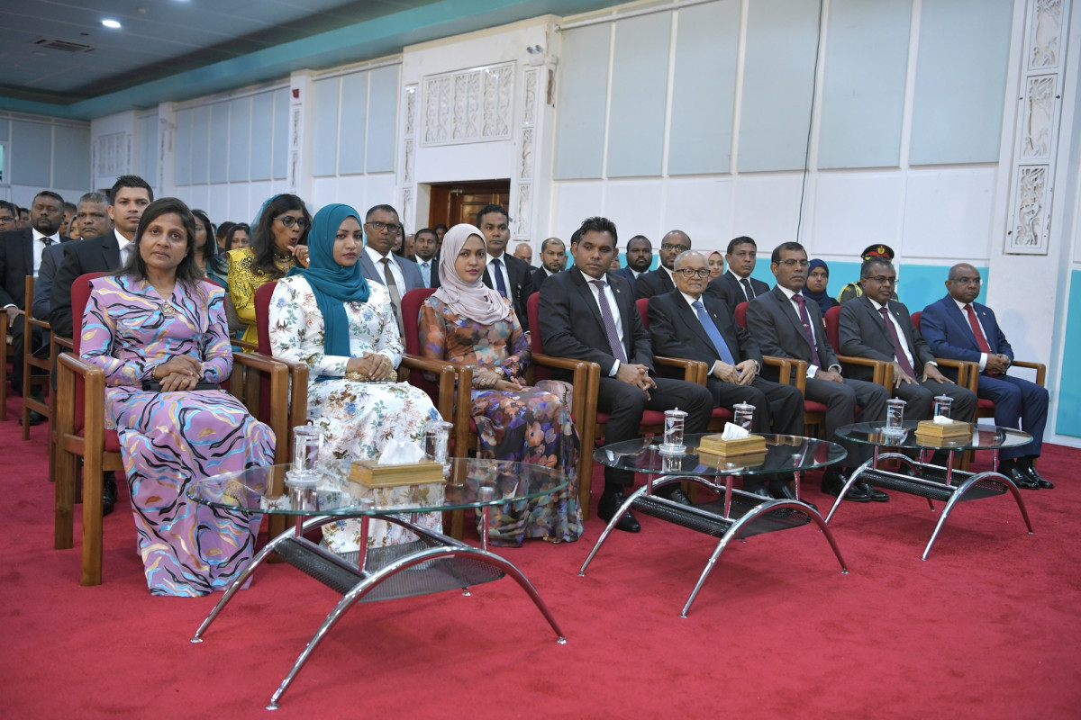 ފެބްރުއަރީ 7، 2019: ރައީސް ސޯލިހްގެ ފުރަތަމަ ރިޔާސީ ބަޔާން ހުށަހެޅުއްވުން ދަރުބާރުގޭގައި ބޭއްވި ރައްޔިތުންގެ މަޖިލީހުގެ ޖަލްސާގެ ތެރެއިން