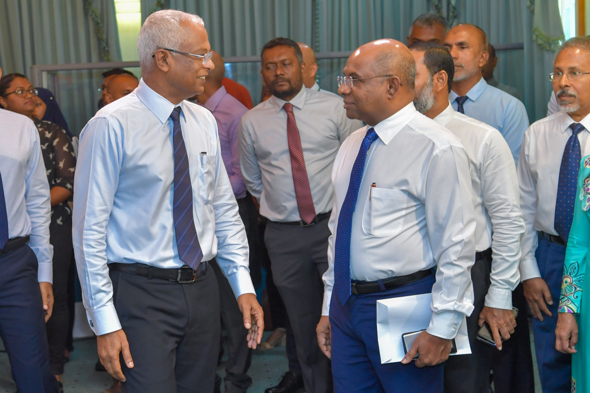 މިއަދު މިފެށުނު ކެމްޕޭންގެ ދަށުން ދައުލަތުގެ ހުރިހާ އިދާރާއެއްގެ ހުރިހާ ފެންވަރެއްގެ މުވައްޒަފުންނަށް ރައީސުލްޖުމްހޫރިއްޔާ ވަނީ ސަރުކާރުން ޤާއިމުކޮށްދިން، ކޮރަޕްޝަންގެ މައްސަލަތައް ހުށަހަޅާ ވެބްޕޯޓަލްގެ ބޭނުންކުރެއްވުމަށް ގޮވާލައްވައިފަ