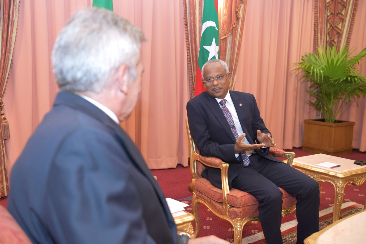 ސްޕެއިން ސަރުކާރުން ކަނޑައެޅުއްވި އާ ސަފީރުގެ ސަފީރުކަމުގެ ފަތްކޮޅު، ރައީސުލްޖުމްހޫރިއްޔާއަށް އެރުވުން