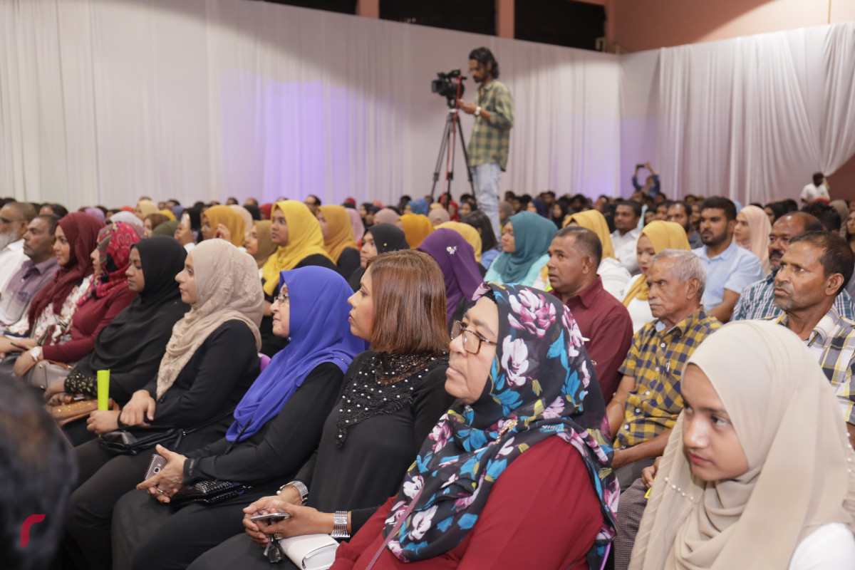 09 މާރިޗް 2019 --ހއ.ހޯރަފުށީ ދާއިރާއަށް ވާދަކުރައްވާ އެމްޑީޕީ ކެންޑިޑޭޓް އަހްމަދު ސަލީމްގެ ކެމްޕެއިން ޖަލްސާގެ ތެރެއިން.-- ފޮޓޯ: ރާއްޖެ.އެމްވީ