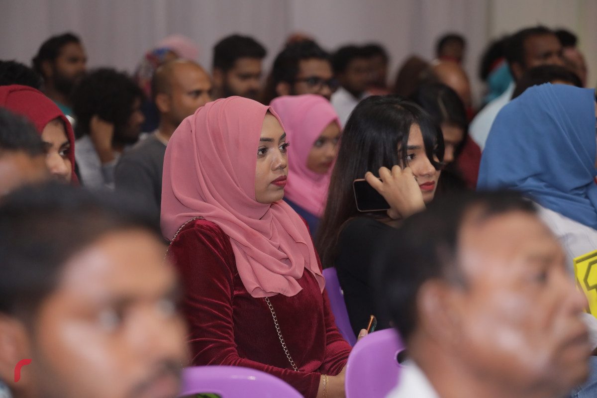 09 މާރިޗް 2019 --ހއ.ހޯރަފުށީ ދާއިރާއަށް ވާދަކުރައްވާ އެމްޑީޕީ ކެންޑިޑޭޓް އަހްމަދު ސަލީމްގެ ކެމްޕެއިން ޖަލްސާގެ ތެރެއިން.-- ފޮޓޯ: ރާއްޖެ.އެމްވީ