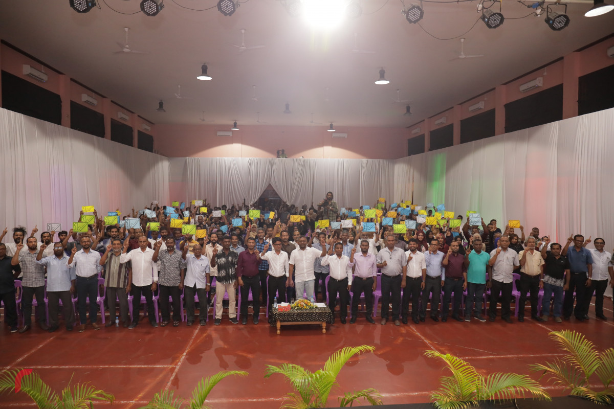 09 މާރިޗް 2019 --ހއ.ހޯރަފުށީ ދާއިރާއަށް ވާދަކުރައްވާ އެމްޑީޕީ ކެންޑިޑޭޓް އަހްމަދު ސަލީމްގެ ކެމްޕެއިން ޖަލްސާގެ ތެރެއިން.-- ފޮޓޯ: ރާއްޖެ.އެމްވީ