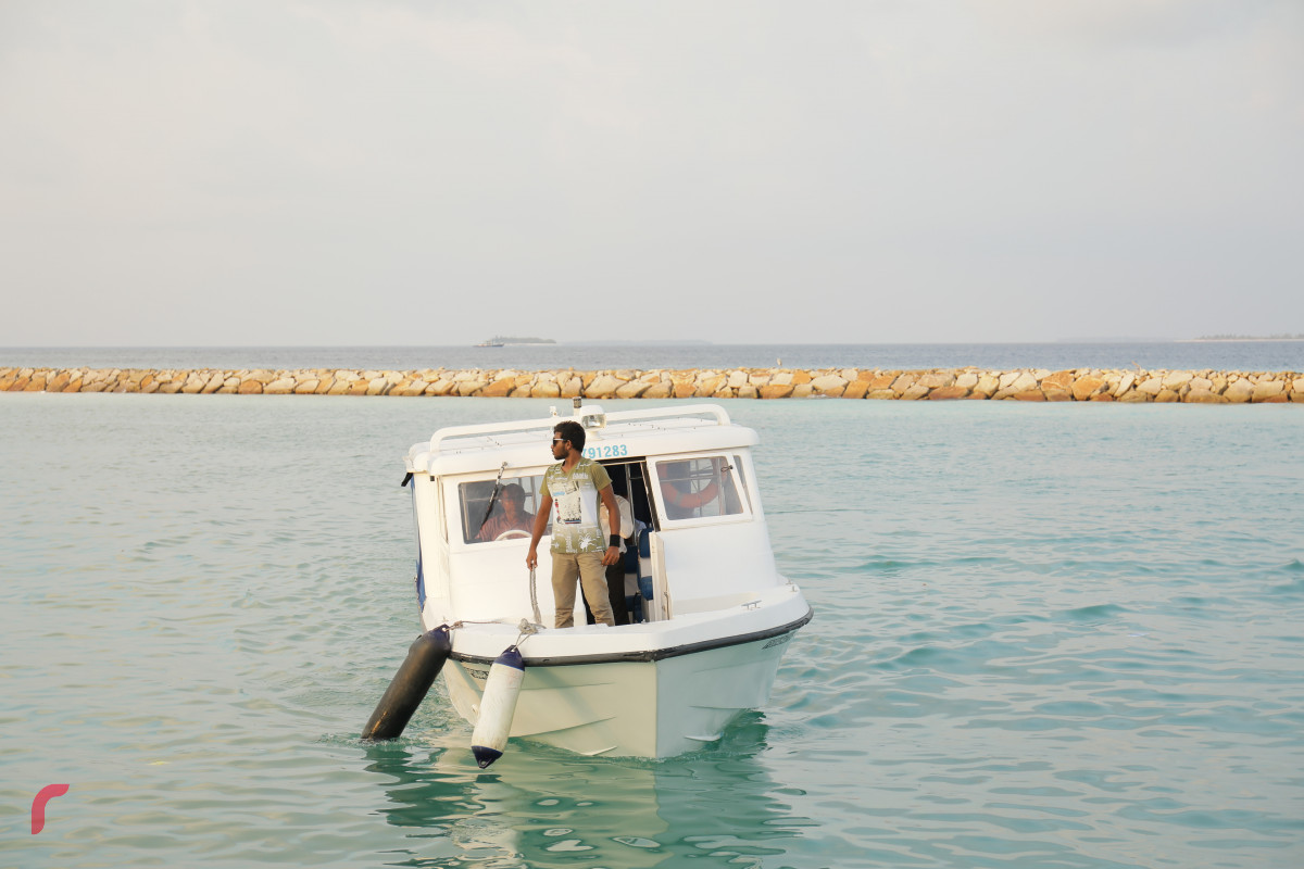 ޓްރާންސްފޯޓް މިނިސްޓަރު ހޯރަފުއްޓަށް ވަޑައިގަތުން- ފޮޓޯ: ރާއްޖެ.އެމްވީ