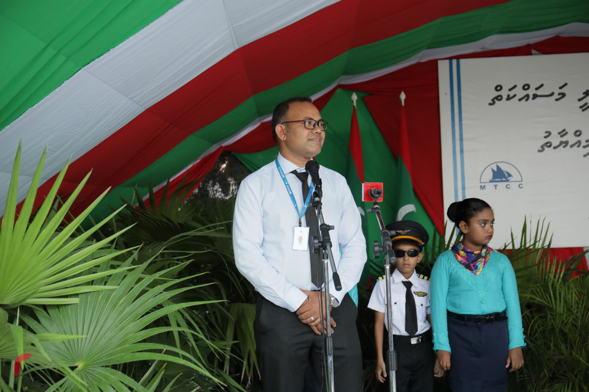 ހޯރަފުށީ އެއާރޕޯޓް ގެ މަސައްކަތް އެމްޓީސީސީ އާއި ހަވާލުކުރުމަށް ބޭއްވުނު ޖަލްސާގެ ތެރެއިން. އެމްޓީސީސީގެ މެނޭޖިންގް ޑިރެކްޓަރ ހަސަން ޝާހު ވާހަކަ ދައްކަވަނީ-- ފޮޓް: ރާއްޖެ.އެމްވީ