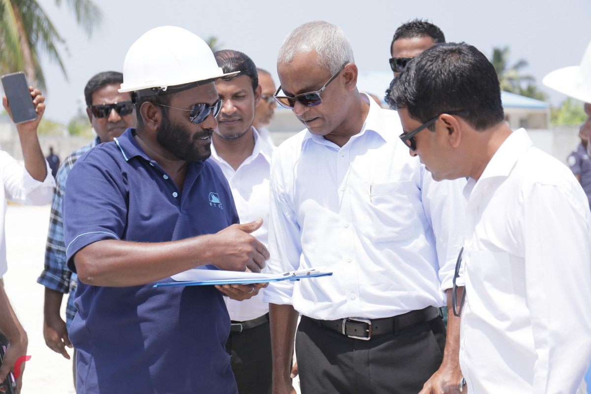 31 މާރިޗް 2019 -- ރައީސުލް ޖުމްހޫރިއްޔާ ހޯރަފުއްޓަށް ވަޑައިގަތުން، މި ދަތުރުފުޅުގައި ހޯރަފުށީ އެއާރޕޯޓްގެ އަމަލީ މަސައްކަތް ވަނީ ފައްޓަވާދެއްވާފައި-،- ފޮޓޯ: ރާއްޖެ.އެމްވީ