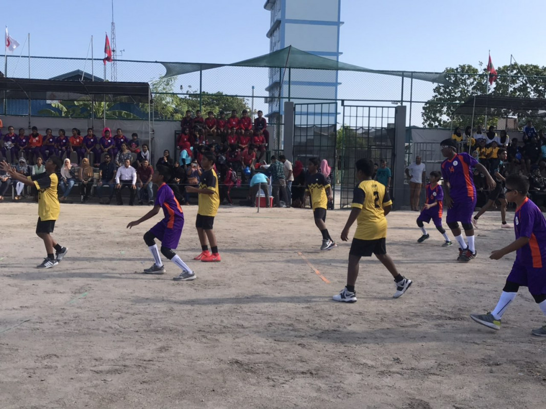 އިންޓަރ ސްކޫލް ހޭންޑްބޯލްގެ ތެރެއިން