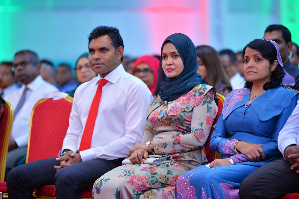 ޝަހީދުންގެ ދުވަހުގެ މުނާސަބަތުގައި ހޮނިހިރު ދުވަހުގެ ރޭ ބޭއްވި ޖަލްސާގެ ތެރެއިން