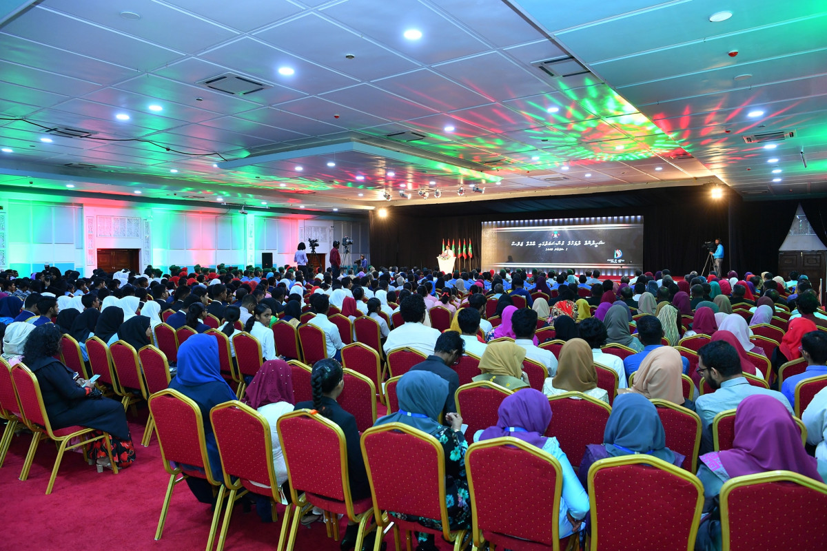 ޝަހީދުންގެ ދުވަހުގެ މުނާސަބަތުގައި ހޮނިހިރު ދުވަހުގެ ރޭ ބޭއްވި ޖަލްސާގެ ތެރެއިން