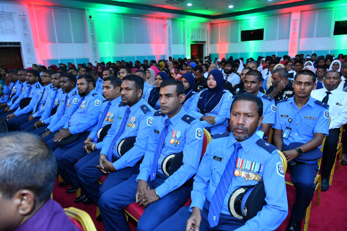 13 އޭޕްރިލް 2019: ޝަހީދުންގެ ދުވަހުގެ މުނާސަބަތުގައި ބާއްވި ރަސްމީ ޖަލްސާގެ ތެރެއިން -- ފޮޓޯ: ރައީސްއޮފީސް