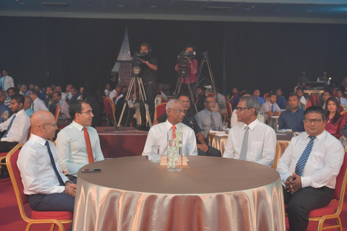 14 އޭޕްރީލް 2019 --ދިރާގު ބްރޮޑްބޭންޑް ޚިދުމަތުގެ މުހިންމު ލަނޑުދަނޑިއެއް ހާޞލްވުމާ ގުޅިގެން ބާއްވި ޙަފްލާގެ ތެރެއިން-- ފޮޓޯ: ރައީސް އޮފީސް