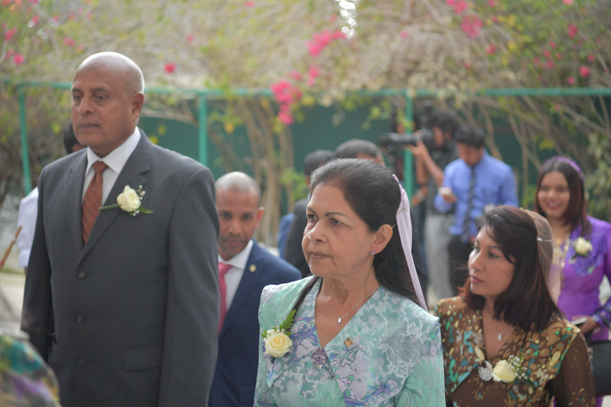 18 އޭޕްރިލް 2019 --ކުރީގެ ހެލްތު މިނިސްޓަރުންގެ ސަމިޓް ރައީސުލް ޖުމްހޫރިއްޔާ އިފްތިތާޙްކޮށް ދެއްވުމަށް ބަނޑޮސް އައިލެންޑް ރިސޯޓްގައި ބޭއްވި ރަސްމިއްޔާތުގެ ތެރެއިން -- ފޮޓޯ: ރައީސް އޮފީސް