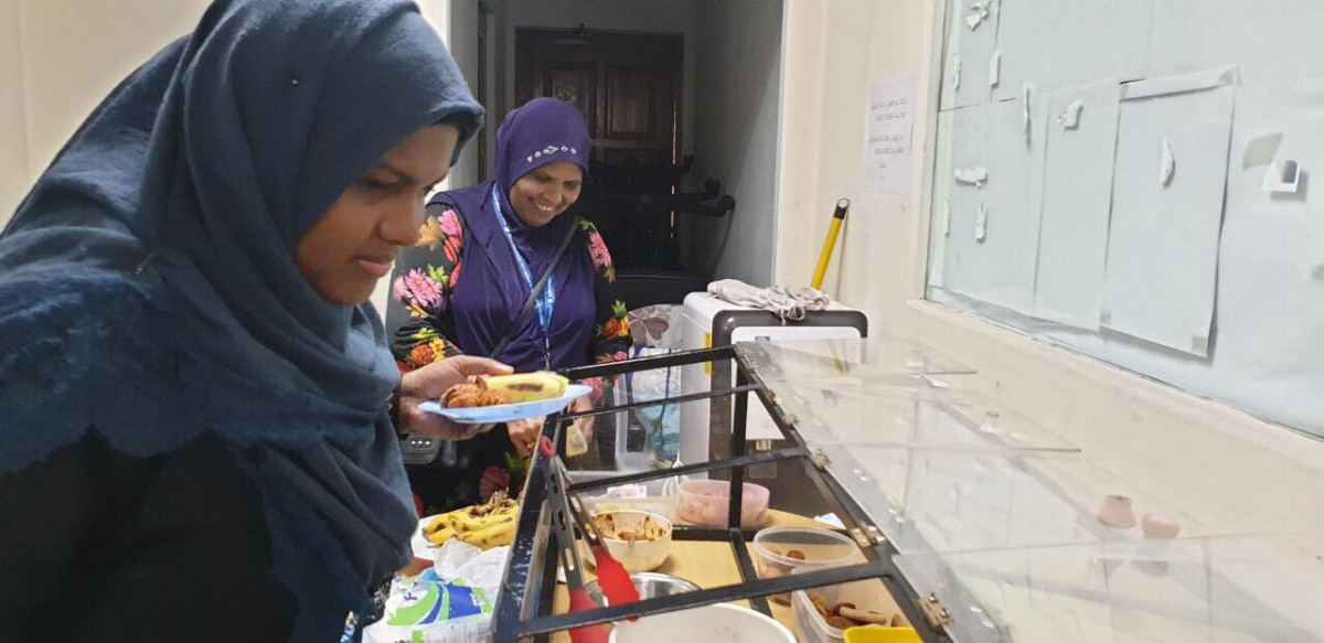 ކެންޓީނުގައި ޒުނެއިރާ އާއި މިނިސްޓްރީގެ އެހެން މުއައްޒަފެއް ސައިބޯން ހެދިކާ ނަގަނީ