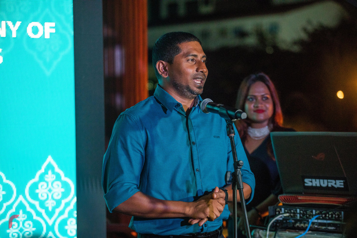 24 އޭޕްރިލް 2019 --އިންޑިއާގެ މަޝްހޫރު ތަންދޫރީ ކުކުޅުގެ ރެސްޓޯރެންޓް މޯތީ މަހަލު ރާއްޖޭގައި ހުޅުވުން. މި ރެސްޓޯރެންޓް ހުންނަނީ ރަސްފަންނުގެ ޕެވެލިއަންގައި-- ފޮޓޯ: ޝުއައިބް މުހައްމަދު