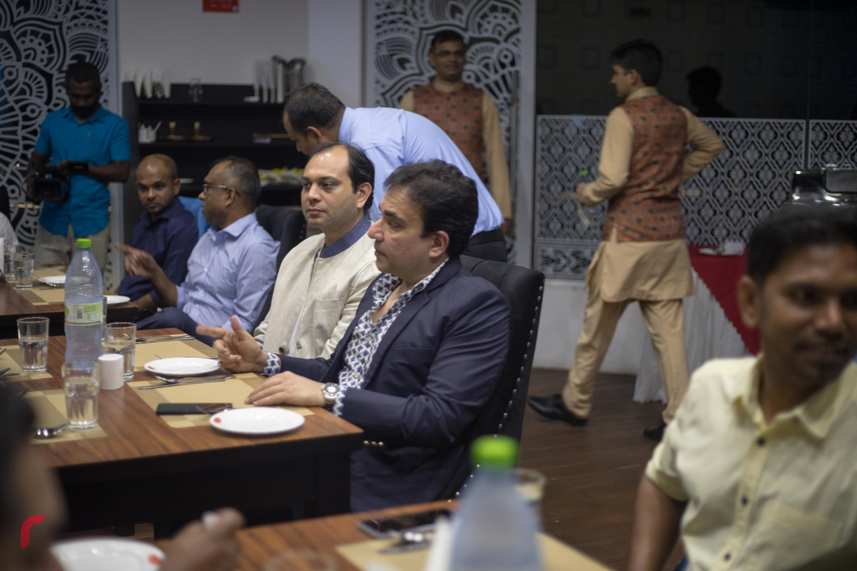 24 އޭޕްރިލް 2019 --އިންޑިއާގެ މަޝްހޫރު ތަންދޫރީ ކުކުޅުގެ ރެސްޓޯރެންޓް މޯތީ މަހަލު ރާއްޖޭގައި ހުޅުވުން. މި ރެސްޓޯރެންޓް ހުންނަނީ ރަސްފަންނުގެ ޕެވެލިއަންގައި-- ފޮޓޯ: ޝުއައިބް މުހައްމަދު