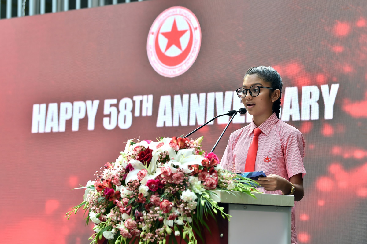 25 އޭޕްރިލް 2019 --އިސްކަންދަރު ސުކޫލަށް 58 އަހަރު ފުރުން ފާހަގަ ކުރުމަށް ބޭއްވި ރަސްމިއްޔާތުގެ ތެރެއިން، މި ރަސްމައްޔާތު ޝަރަފުވެރި ކޮށްދެއްވީ ރައީސުލް ޖުމްހޫރިއްޔާ-- ފޮޓޯ: ރައީސް އޮފީސް