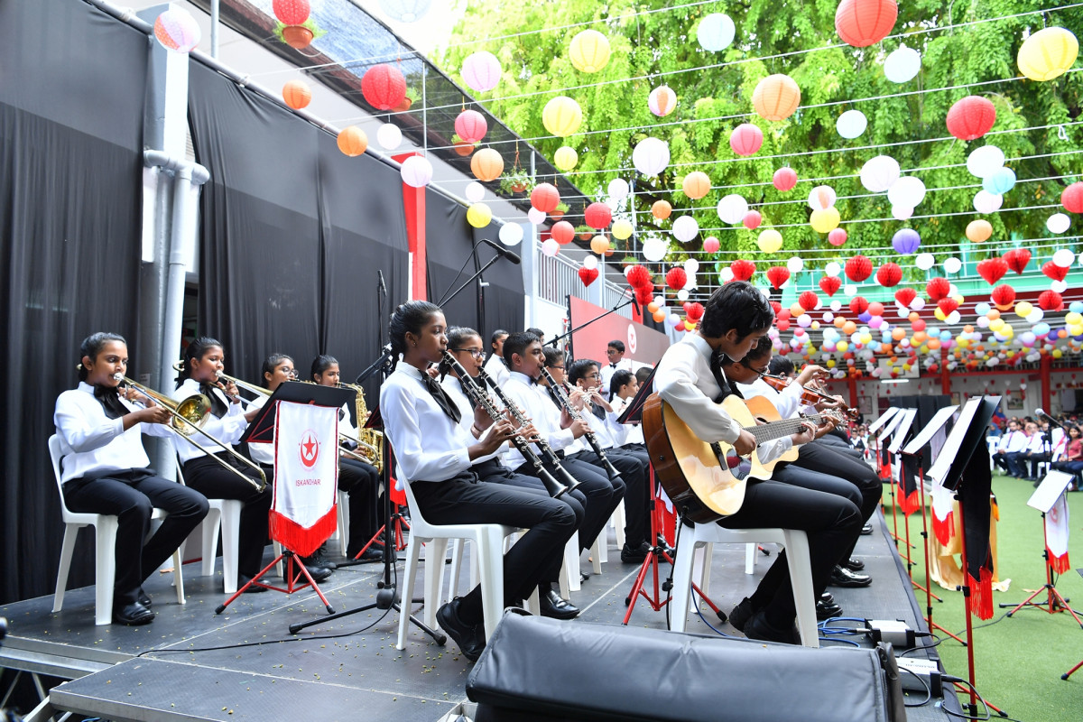 25 އޭޕްރިލް 2019 --އިސްކަންދަރު ސުކޫލަށް 58 އަހަރު ފުރުން ފާހަގަ ކުރުމަށް ބޭއްވި ރަސްމިއްޔާތުގެ ތެރެއިން، މި ރަސްމައްޔާތު ޝަރަފުވެރި ކޮށްދެއްވީ ރައީސުލް ޖުމްހޫރިއްޔާ-- ފޮޓޯ: ރައީސް އޮފީސް