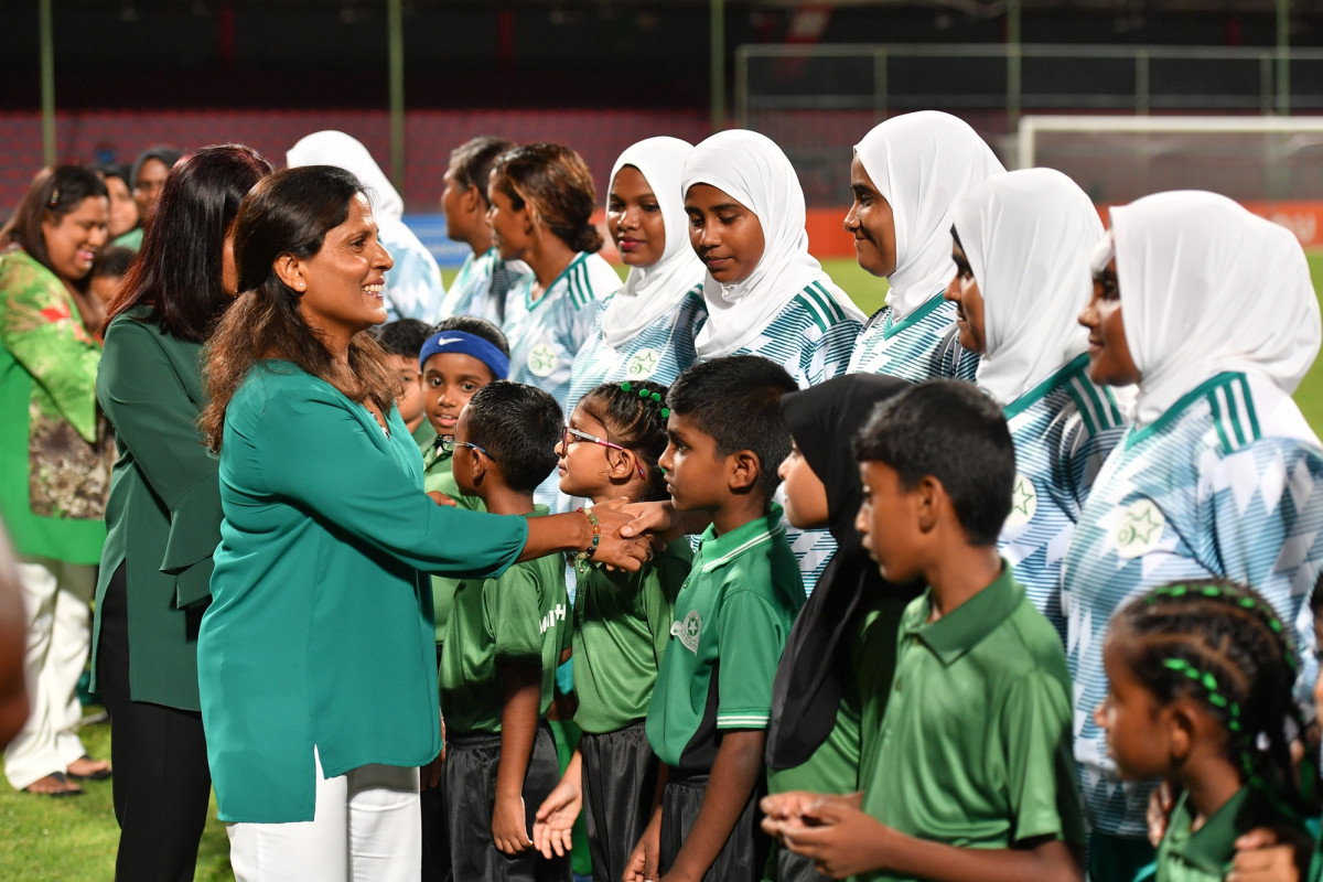 27 އޭޕްރިލް 2019 --އަމީނިއްޔާ ސްކޫލްގެ އަލިމަސް ޔޫބީލް ފުޓުބޯޅަ މެޗުގެ ތެރެއިން-- ފޮޓޯ: ރައީސް އޮފީސް