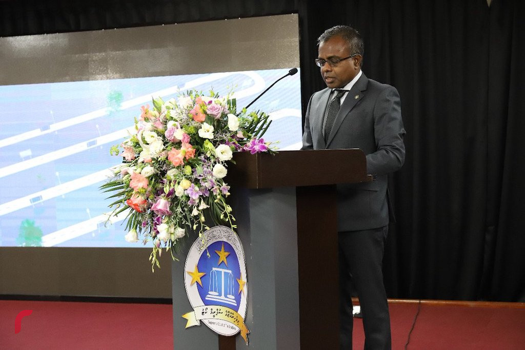 އުއްތަމަފަނޑިޔާރު ޑރ. އަހުމަދު އަބްދުﷲ ދީދީ