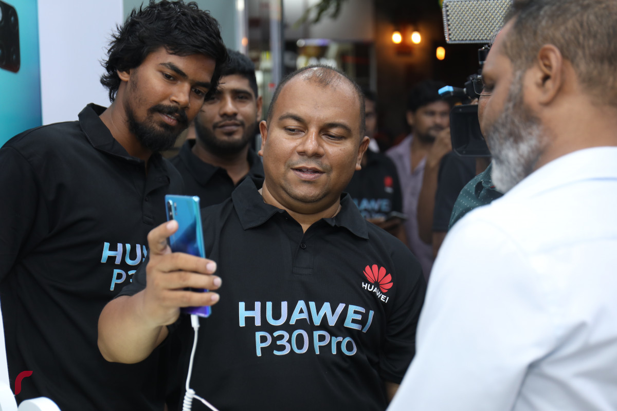 4 މެއި 2019 -- ވާވޭ ޕީ30 ޕްރޯ އިފްތިތާހު ކުރުމަށް ބޭއްވި ހަފްލާގެ ތެރެއިން-- ފޮޓޯ: ޝުއައިބް މުހައްމަދު