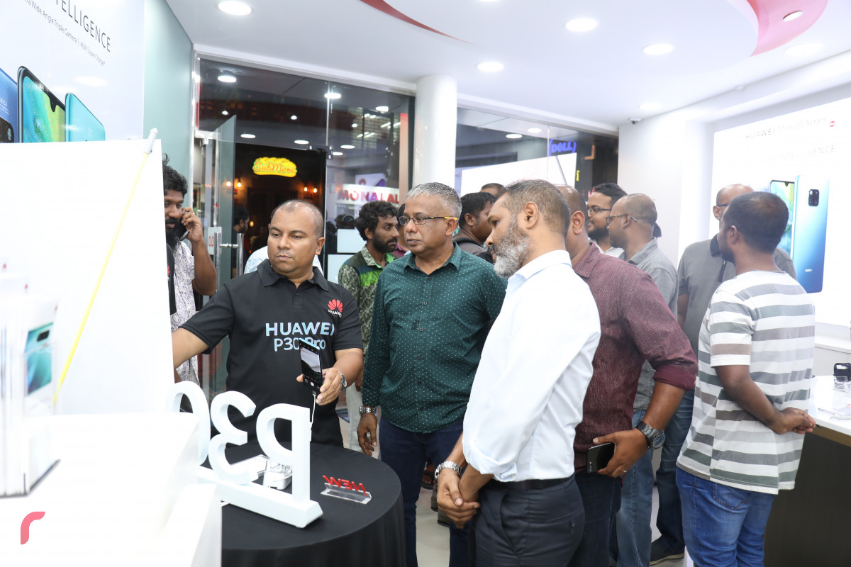 4 މެއި 2019 -- ވާވޭ ޕީ30 ޕްރޯ އިފްތިތާހު ކުރުމަށް ބޭއްވި ހަފްލާގެ ތެރެއިން-- ފޮޓޯ: ޝުއައިބް މުހައްމަދު
