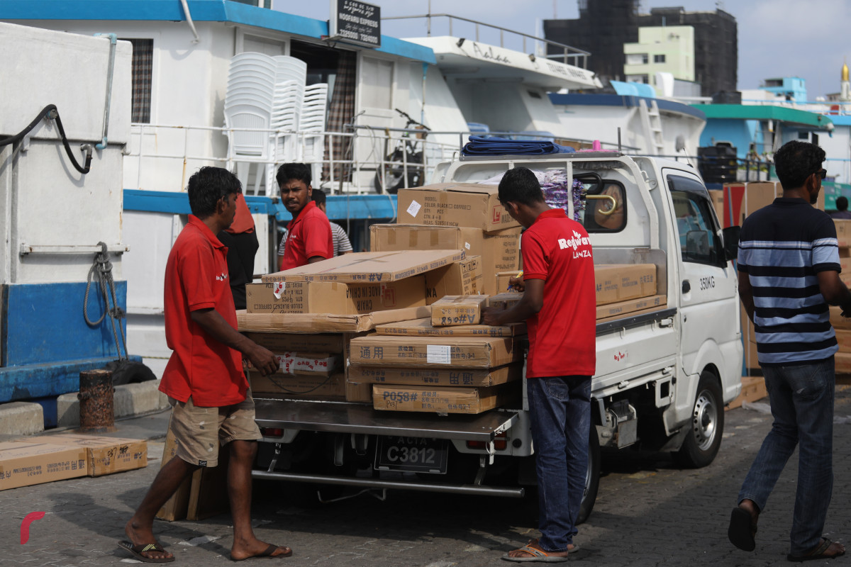 05 މެއި 2019: މާލޭ އުތުރު ފަރާތު ބަނދަރު ސަރަހައްދުގައި އުޅަނދަކަށް އެރުވުމަށް ތައްޔާރުކޮށްފައި ހުރި މުދާތަކެއް-- ފޮޓޯ: ޝުއައިބް މުހައްމަދު