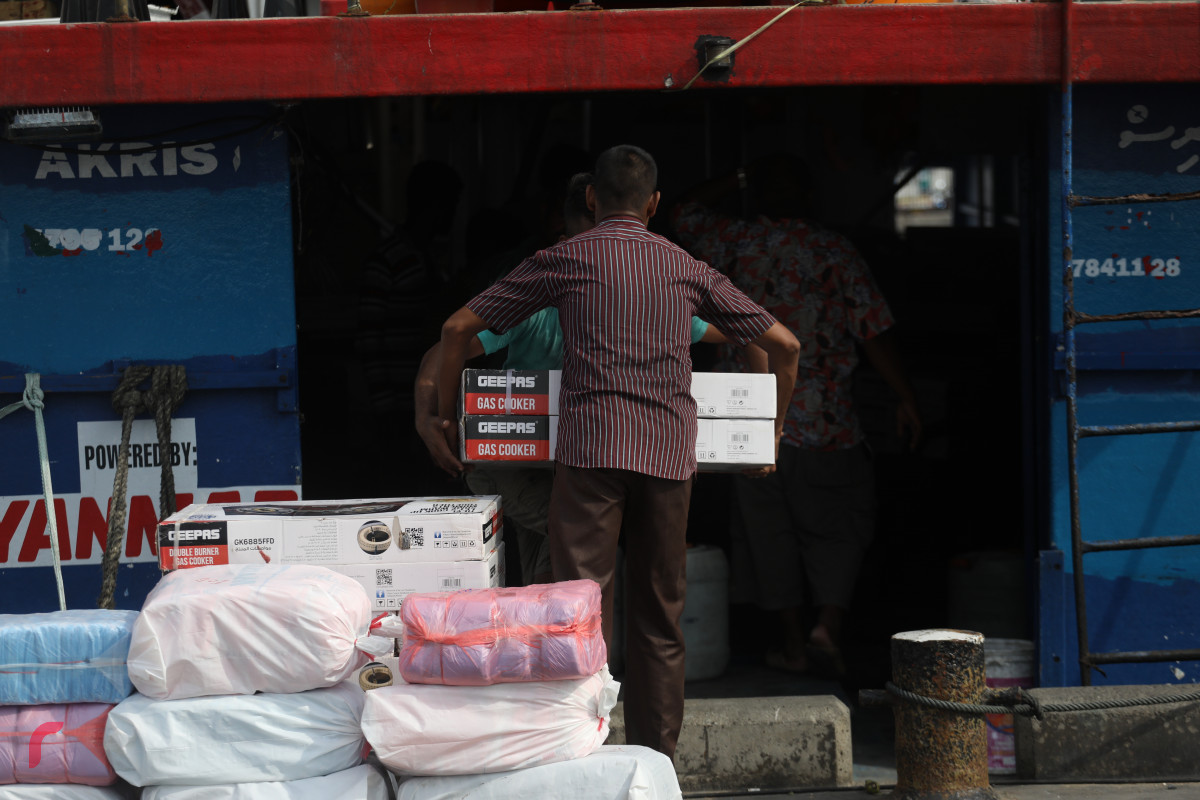 05 މެއި 2019: މާލޭ އުތުރު ފަރާތު ބަނދަރު ސަރަހައްދުގައި އުޅަނދަކަށް އެރުވުމަށް ތައްޔާރުކޮށްފައި ހުރި މުދާތަކެއް-- ފޮޓޯ: ޝުއައިބް މުހައްމަދު