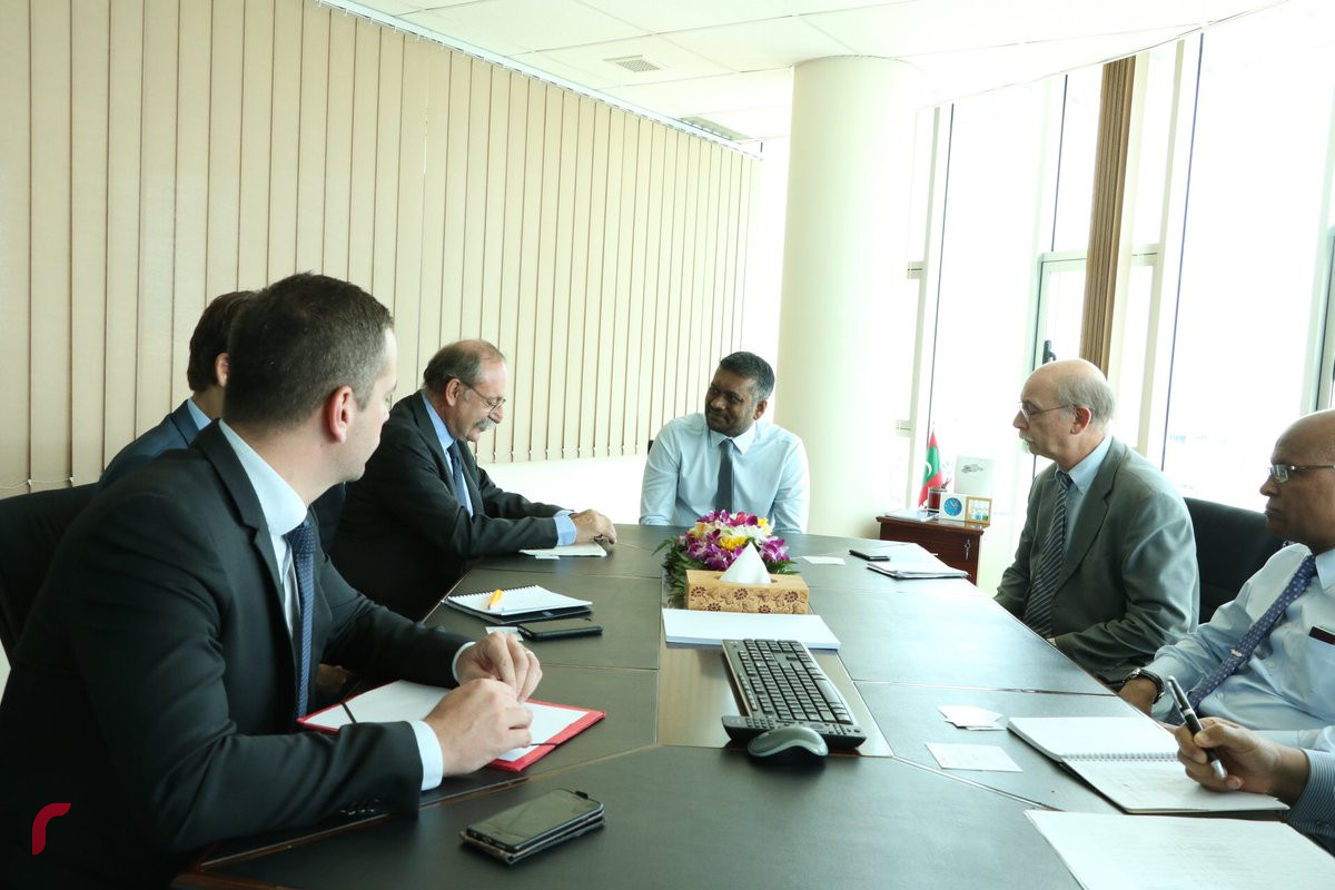 އިކޮނޮމިކް މިނިސްޓަރާއި ފްރާންސްގެ ސަފީރު ބައްދަލުކުރައްވަނީ