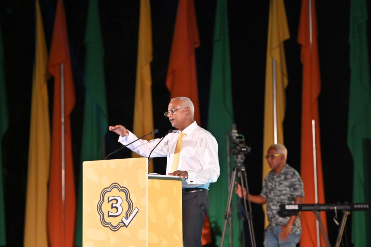 އުފާވެރި އަމާން ރާއްޖެ - އުފާވެރި އައްޑޫ ޖަލްސާގެ ތެރެއިން