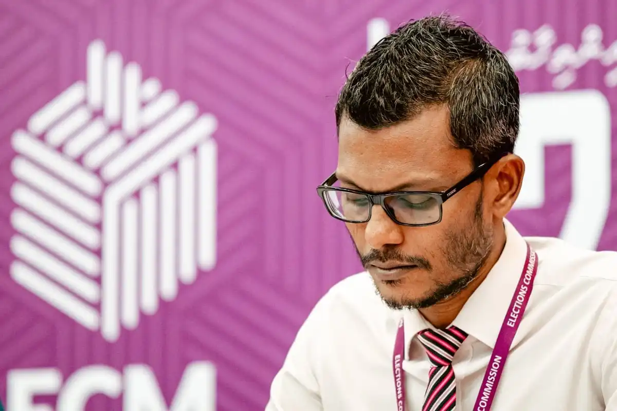 އިލެކްޝަންސް ކޮމިޝަންގެ މެމްބަރު ޙަސަން ޒަކަރިއްޔާ