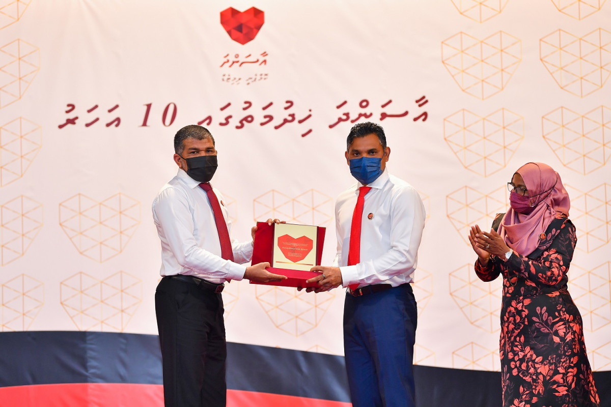 He attended the event held at Hiriyaa School to mark the 10th anniversary of Aasandha Company on Friday