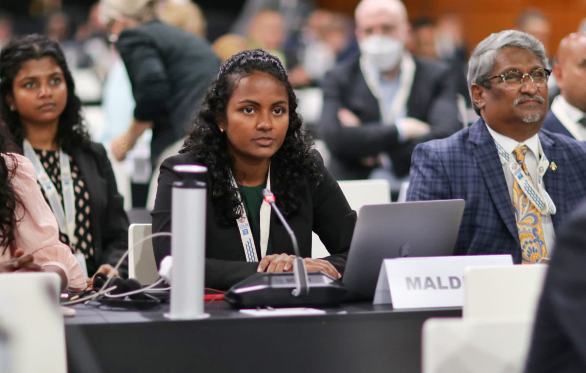 އެންވަޔަރަމަންޓް މިނިސްޓަރު އައިމިނަތު ޝައުނާ އ.ދ. ގެ އޯޝަން ކޮންފަރެންސްގައި