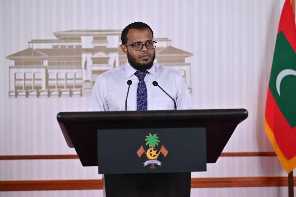 މީގެ ކުރިން އޮތް ނޫސްވެރިންގެ ބައްދަލުވުމެއްގައި މިނިސްޓަރު އަލީ ޝަރީފް ވާހަކަ ދައްކަވަނީ
