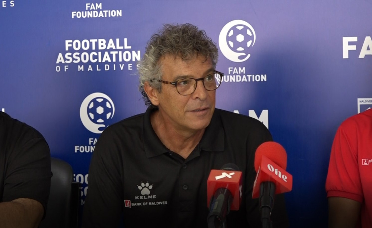 ގައުމީ ފުޓްބޯޅަ ޓީމުގެ ކޯޗު ފްރެންޗެސްކޯ މޮރިއޭރޯ