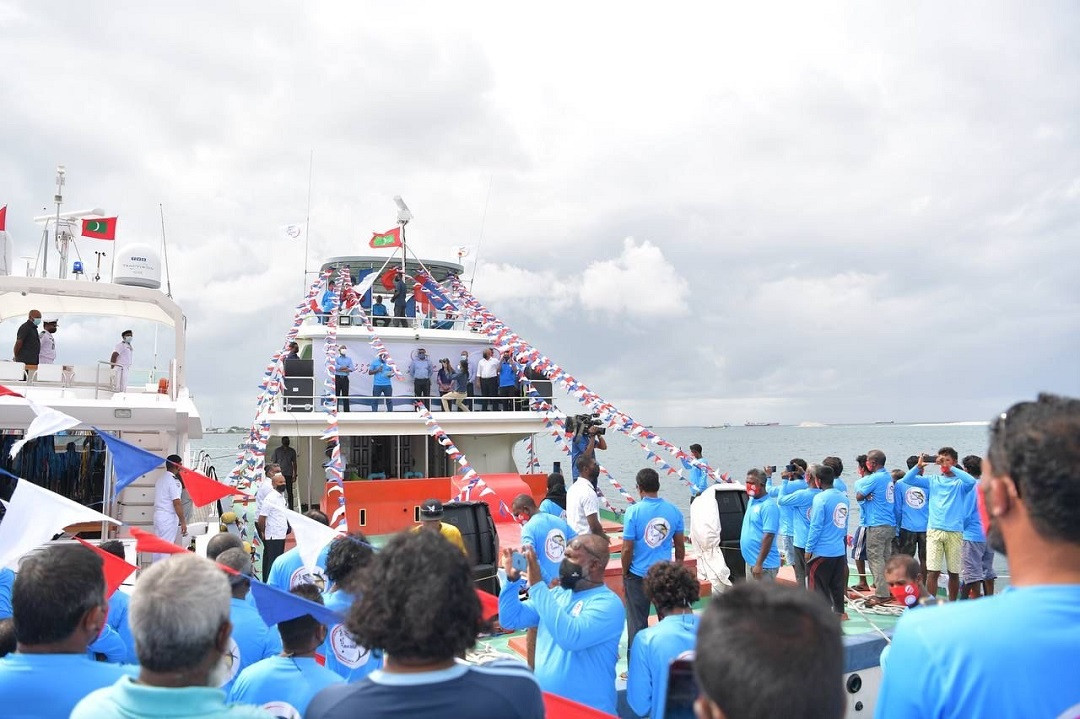 ބޮޑު ކަންނެލި މަސްވެރިން ބޭއްވި މުޒާހަރާއެއްގެ ތެރެއިން