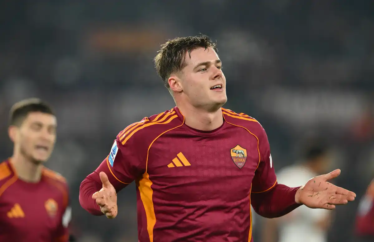 މެޗުގައި ލަނޑު ޖެހުމަށް ފަހު ރޯމާގެ ކުޅުންތެރިން އުފާ ފާޅު ކުރަނީ