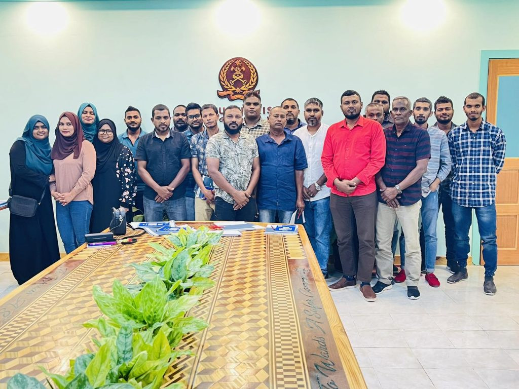 ޕްރިޒަން އޮފިސަރުންނަން ހިންގި ޕްރޮގްރާމުގެ ތެރެއިން